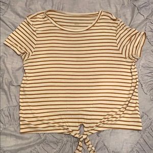 American eagle dressy t shirt